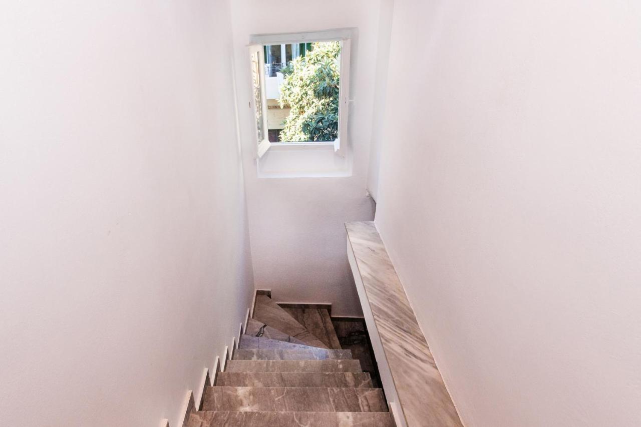 Odisseus Old Town Apartment Corfu  Buitenkant foto